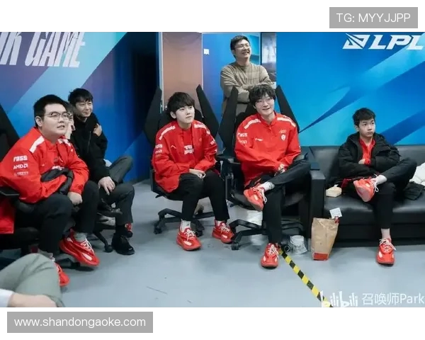 JDG鏖战AL强强对决巅峰争锋上演赛季最激烈较量