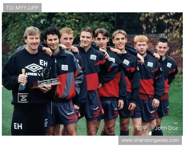 保罗·斯科尔斯：英格兰足球传奇中场的职业生涯与影响力解析