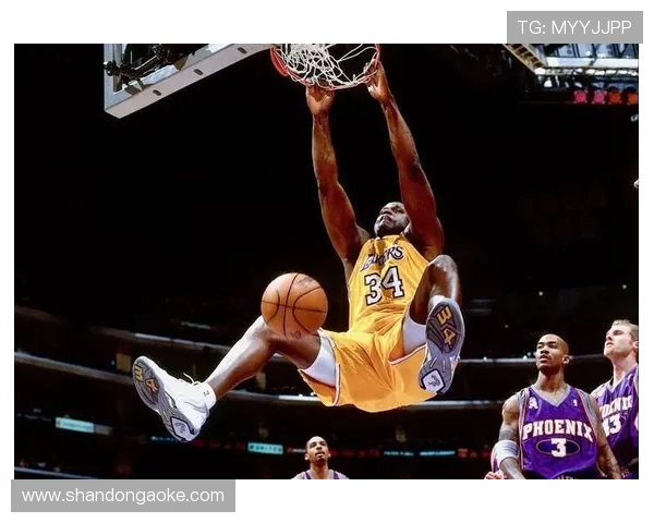 篮球巨星的传奇之路 从困境中崛起到全球舞台的璀璨辉煌