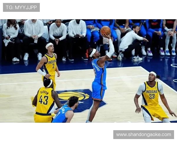 猛龙鏖战步行者全场激烈对攻展现东部劲旅巅峰对决