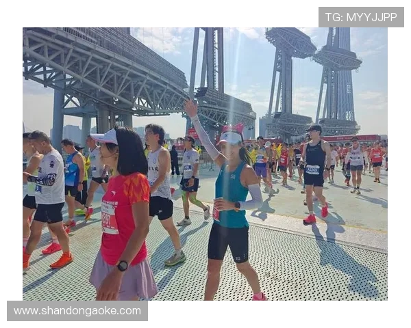 广州城市马拉松中街舞队的精彩节奏与表现评析