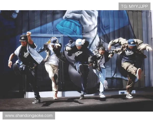 广州滑板队在世界街舞大赛中的节奏表现精彩点评与分析 广州滑板队在世界街舞大赛中的节奏表现精彩点评与分析