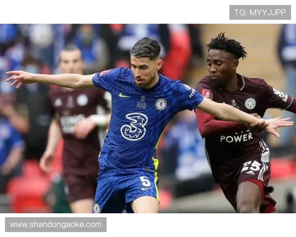 重庆街舞队在极限运动联赛中以100分稳居积分榜首位