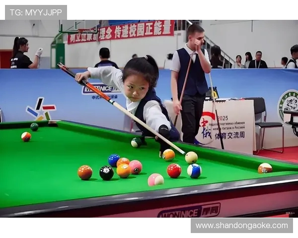 围绕台球技巧战术与心理博弈的深度探索与娱乐文化传承之旅全景观 围绕台球技巧战术与心理博弈的深度探索与娱乐文化传承之旅全景观